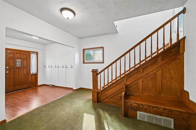 304 South Street, Urbana, IA 52345