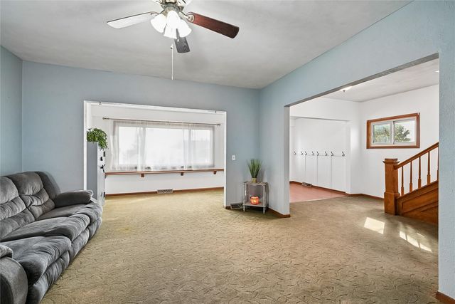 304 South Street, Urbana, IA 52345