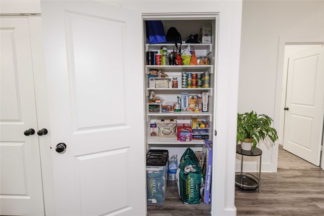 3231 Fairview Avenue, Dallas, TX 75223