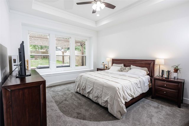 3231 Fairview Avenue, Dallas, TX 75223