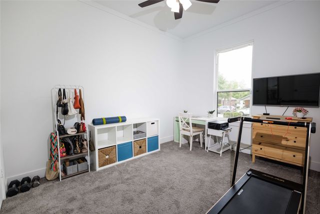 3231 Fairview Avenue, Dallas, TX 75223