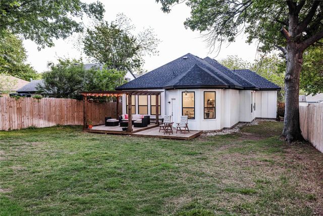 3231 Fairview Avenue, Dallas, TX 75223