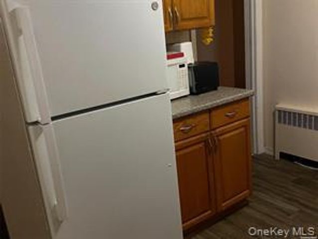 514 E Park Avenue UPPER, Long Beach, NY 11561