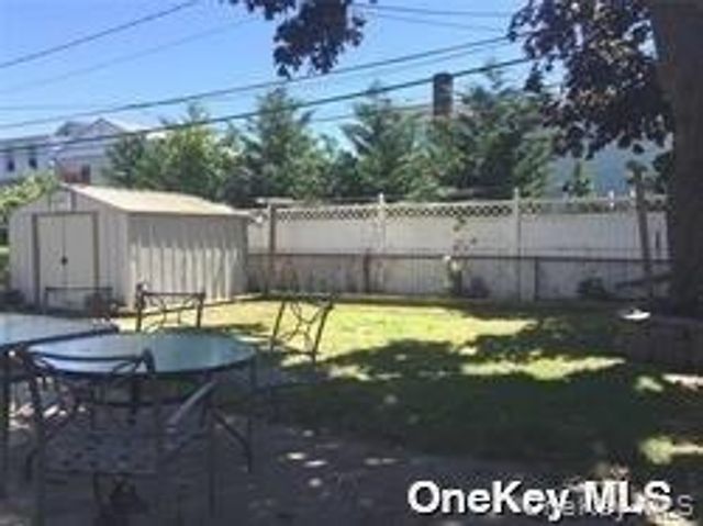 514 E Park Avenue UPPER, Long Beach, NY 11561