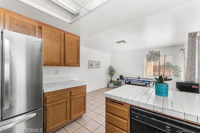40201 La Cota Drive, Palmdale, CA 93550