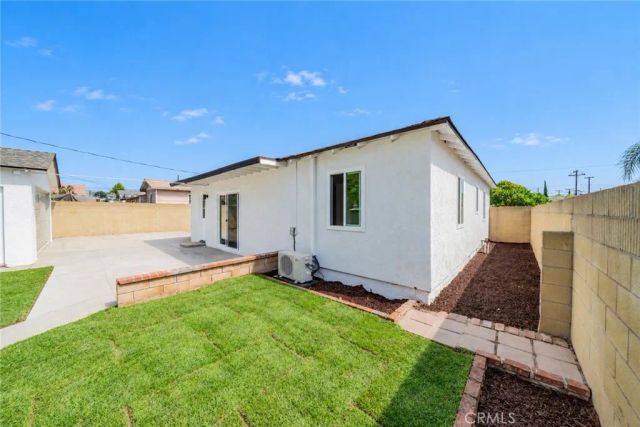 325 N Sunset Street, La Habra, CA 90631