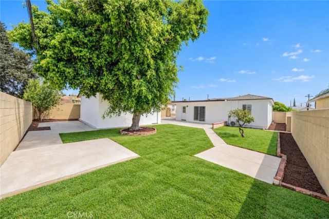 325 N Sunset Street, La Habra, CA 90631