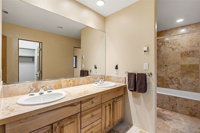 414 Camino Delora 2, Santa Fe, NM 87505
