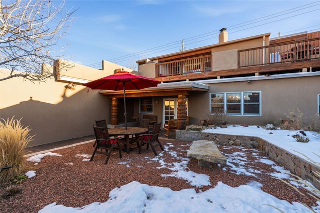 414 Camino Delora 2, Santa Fe, NM 87505