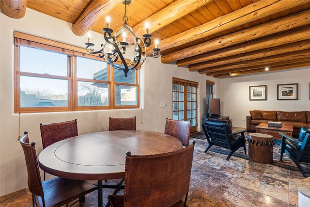 414 Camino Delora 2, Santa Fe, NM 87505