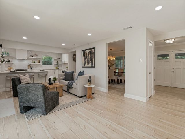 3222 Galahad Drive, Dallas, TX 75229
