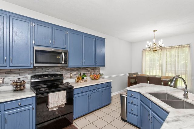 2356 Edencrest Dr, Antioch, TN 37013