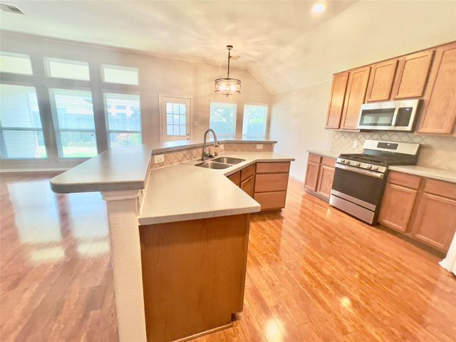 9912 Western Ridge Way, Conroe, TX 77385