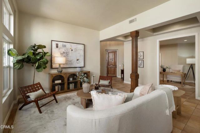 710 W Owen Court, Altadena, CA 91001