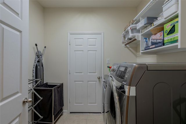 222 Trillium Drive, Sugar Land, TX 77479