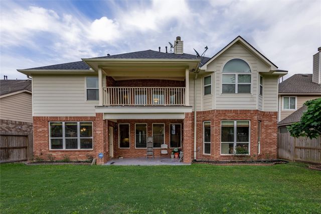 222 Trillium Drive, Sugar Land, TX 77479