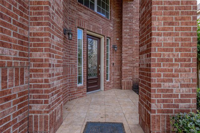 222 Trillium Drive, Sugar Land, TX 77479