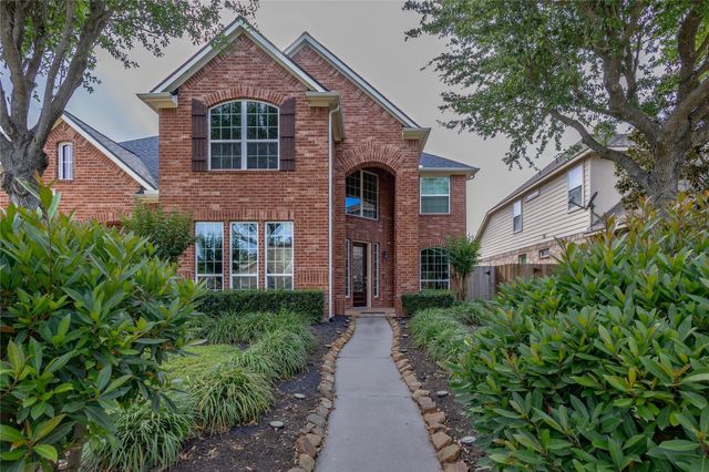 222 Trillium Drive, Sugar Land, TX 77479