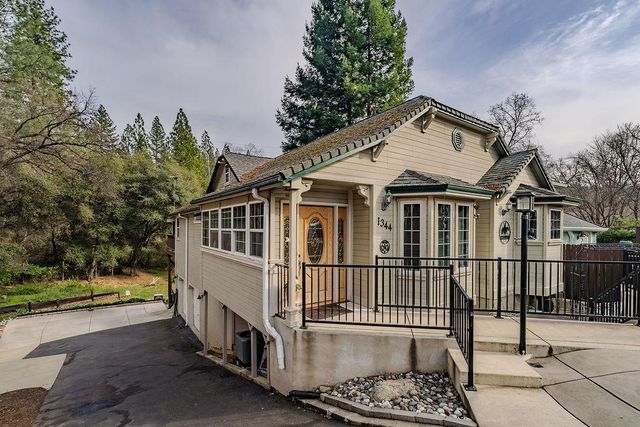 1344 Village Ln, Placerville, CA 95667