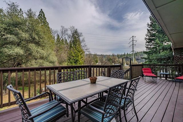 1344 Village Ln, Placerville, CA 95667