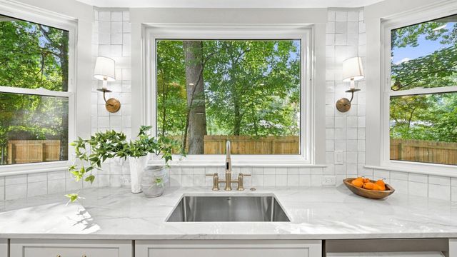321 Signal Mountain Boulevard, Signal Mountain, TN 37377