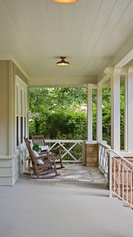 321 Signal Mountain Boulevard, Signal Mountain, TN 37377