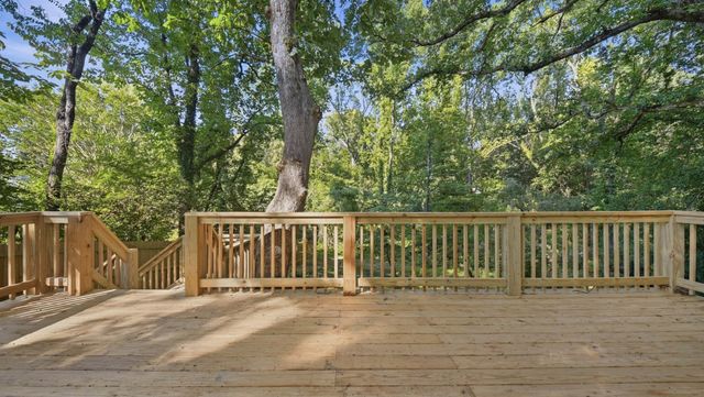 321 Signal Mountain Boulevard, Signal Mountain, TN 37377