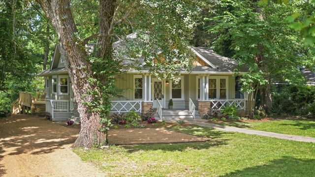 321 Signal Mountain Boulevard, Signal Mountain, TN 37377