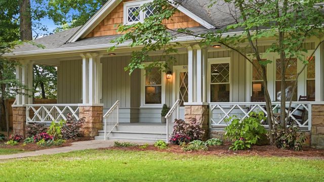 321 Signal Mountain Boulevard, Signal Mountain, TN 37377