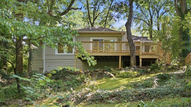 321 Signal Mountain Boulevard, Signal Mountain, TN 37377