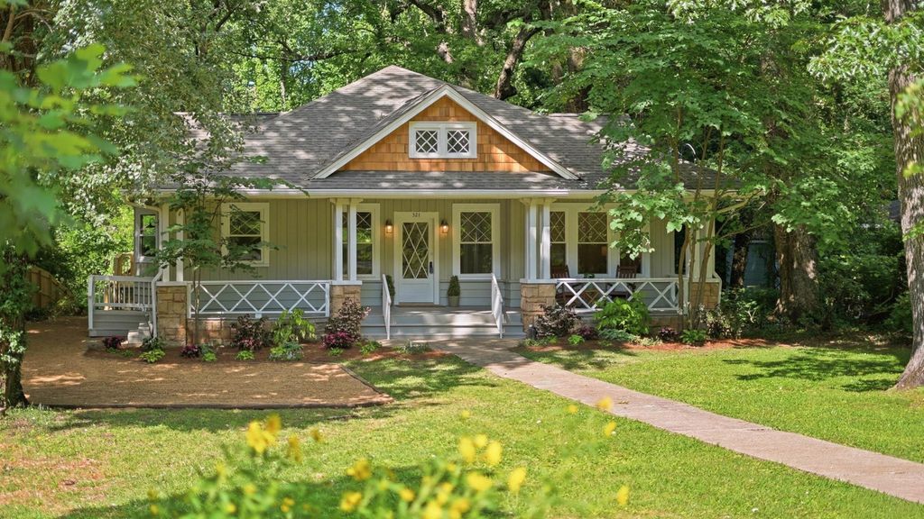 321 Signal Mountain Boulevard, Signal Mountain, TN 37377