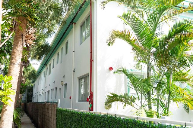 1321 15th St, Miami Beach, FL 33139