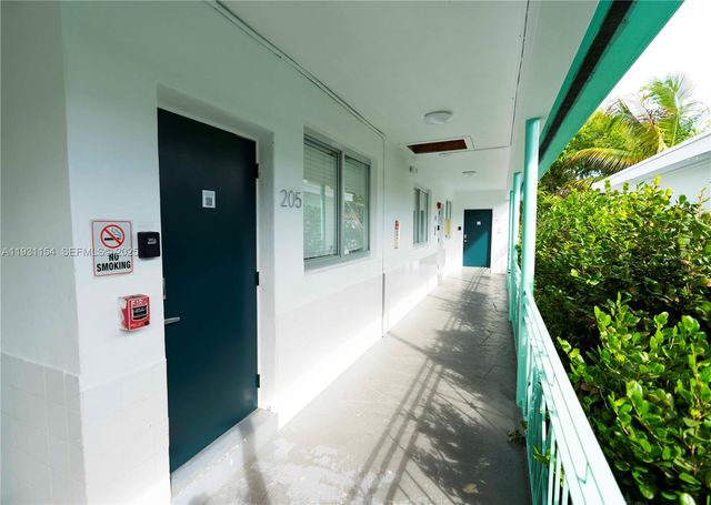 1321 15th St, Miami Beach, FL 33139