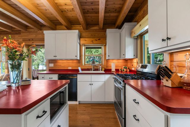 5840 Christmas Lake Road, Excelsior, MN 55331