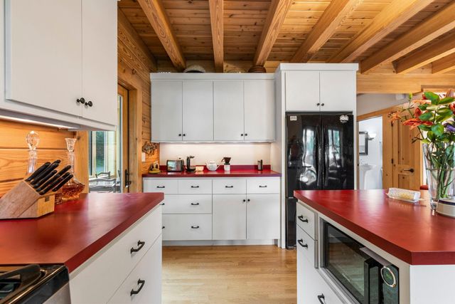 5840 Christmas Lake Road, Excelsior, MN 55331