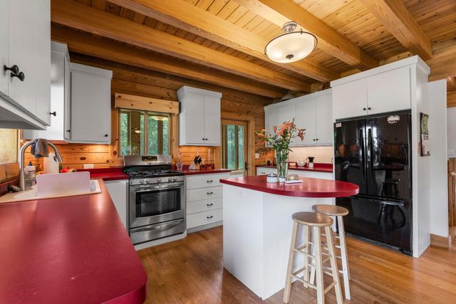 5840 Christmas Lake Road, Excelsior, MN 55331