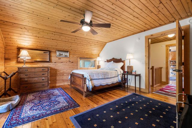 5840 Christmas Lake Road, Excelsior, MN 55331