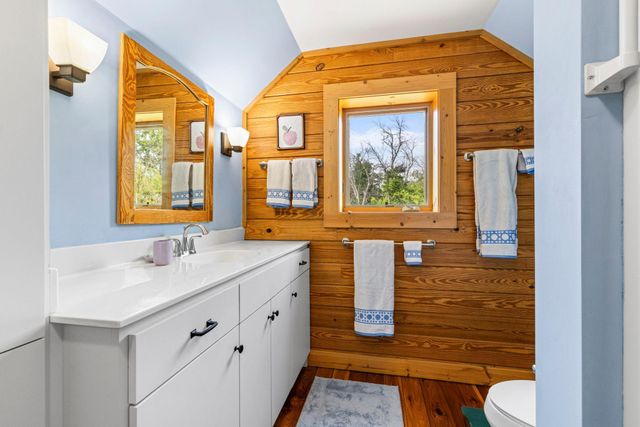 5840 Christmas Lake Road, Excelsior, MN 55331