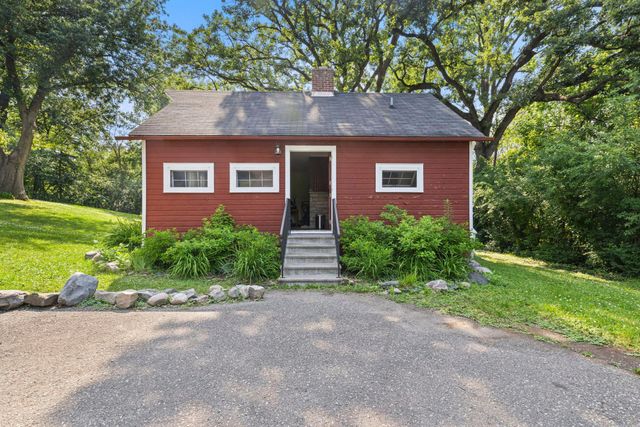5840 Christmas Lake Road, Excelsior, MN 55331