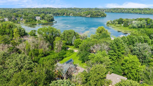 5840 Christmas Lake Road, Excelsior, MN 55331