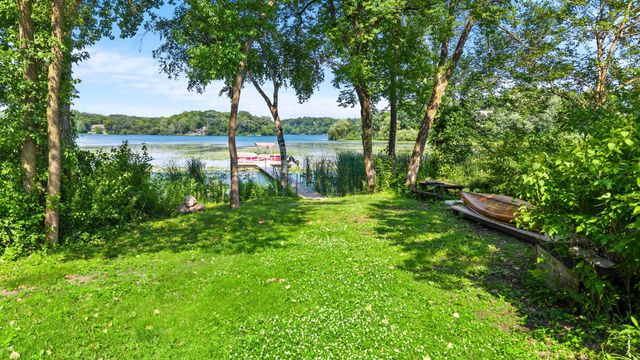 5840 Christmas Lake Road, Excelsior, MN 55331