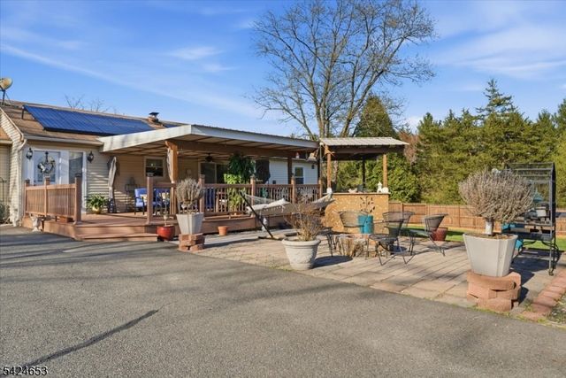 16 Hogback Rd, Franklin Twp., NJ 08867