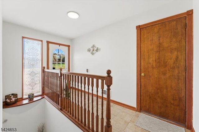 16 Hogback Rd, Franklin Twp., NJ 08867