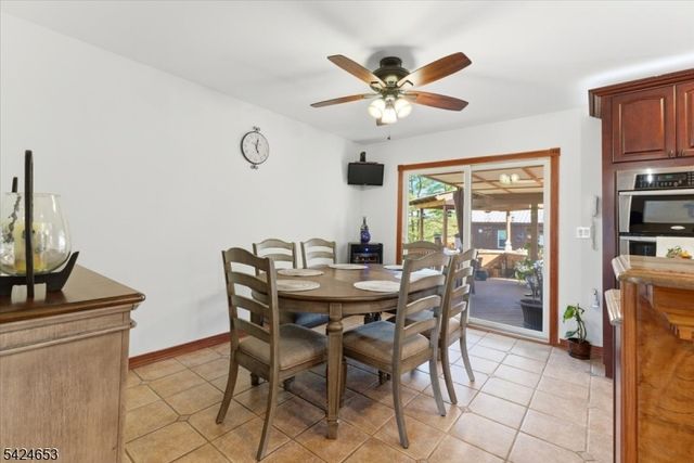 16 Hogback Rd, Franklin Twp., NJ 08867