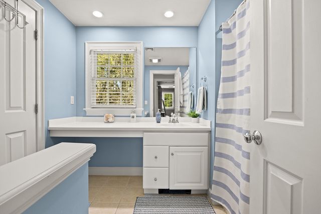 100 Chestnut St, East Bridgewater, MA 02333