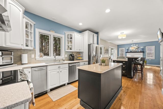 100 Chestnut St, East Bridgewater, MA 02333