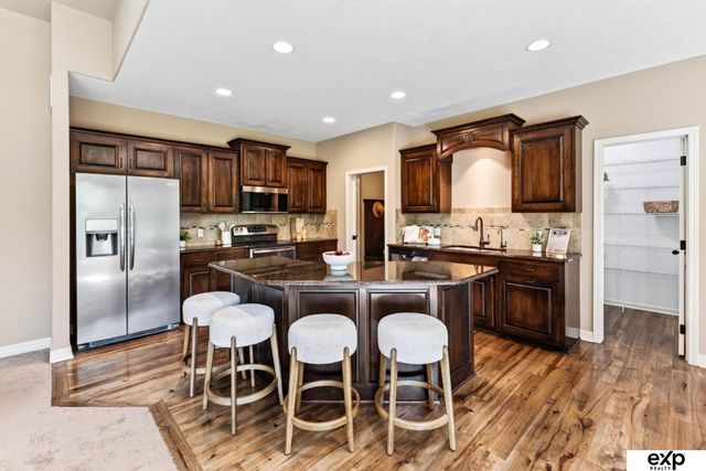 5107 Waterford Avenue, Papillion, NE 68133