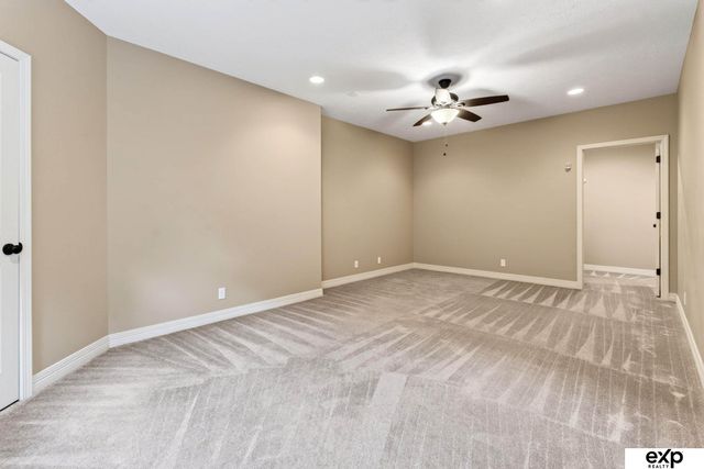 5107 Waterford Avenue, Papillion, NE 68133