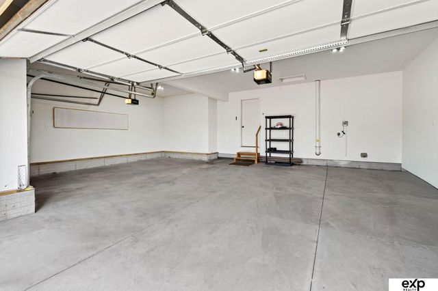5107 Waterford Avenue, Papillion, NE 68133