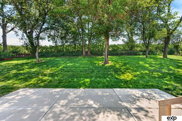 5107 Waterford Avenue, Papillion, NE 68133